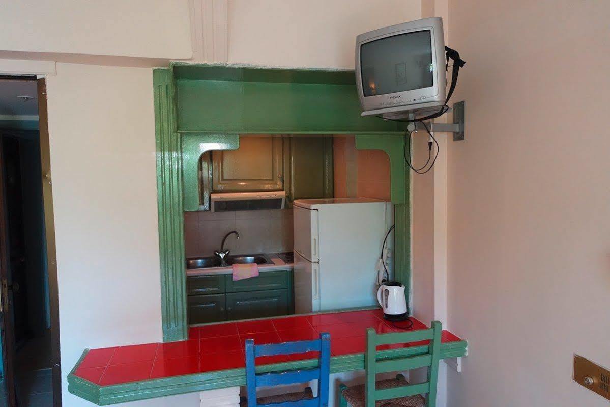 Bristol Apartments Кос Екстериор снимка